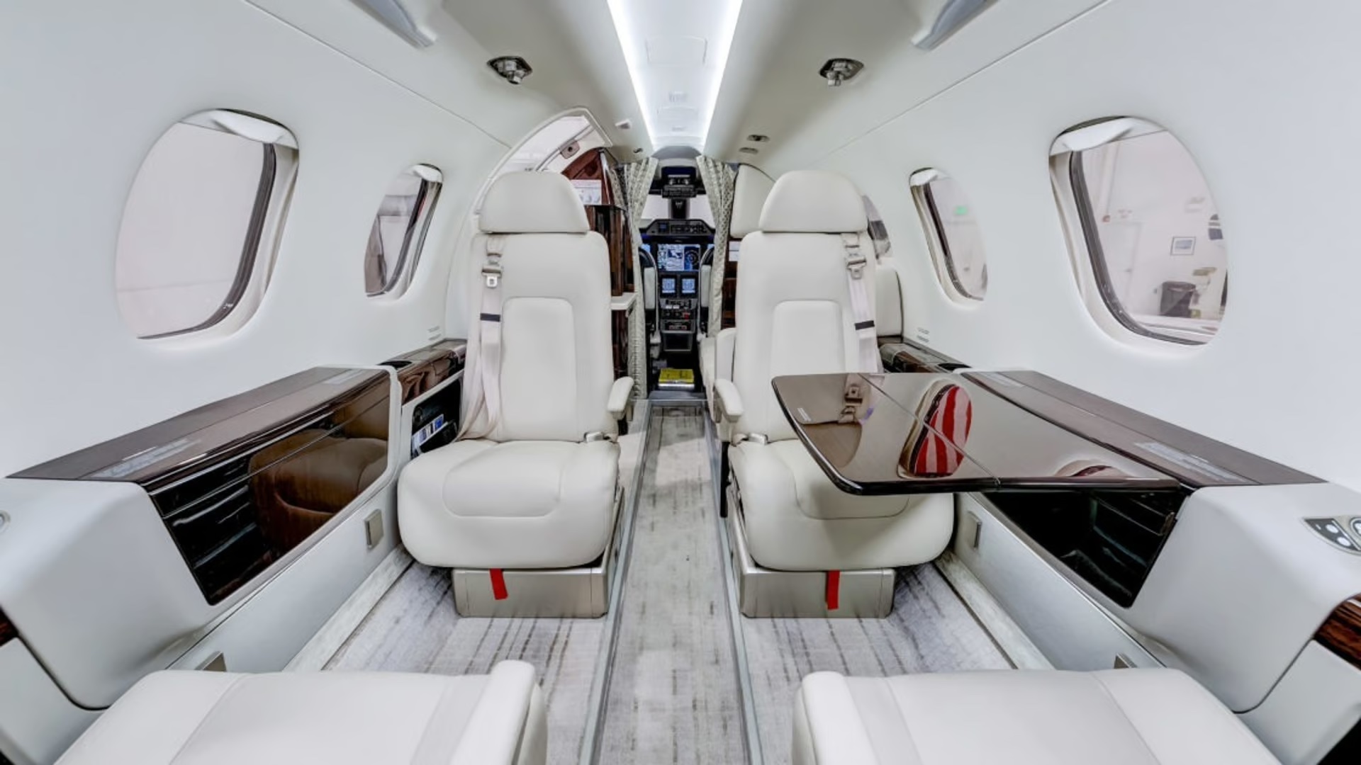 SUPER LIGHT JET